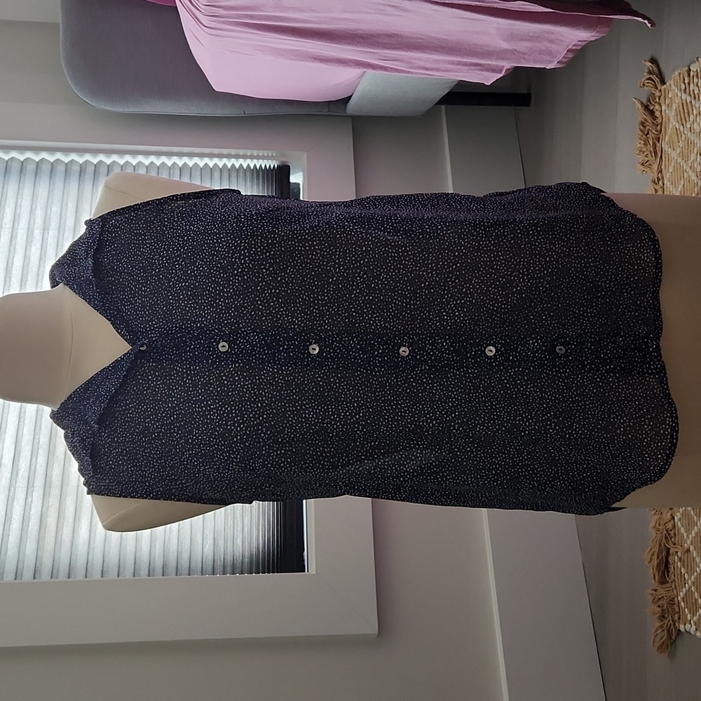 Button down tank